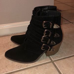 Boutique Black buckle booties